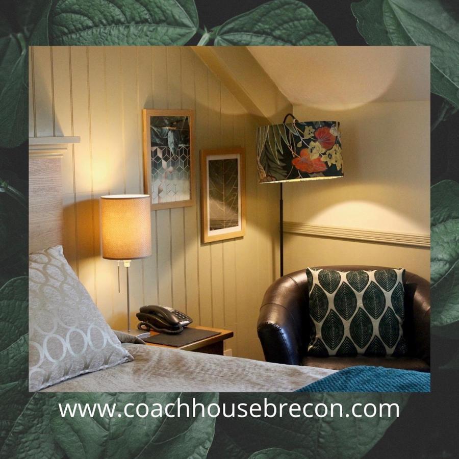 Hotel The Coach House Brecon Esterno foto