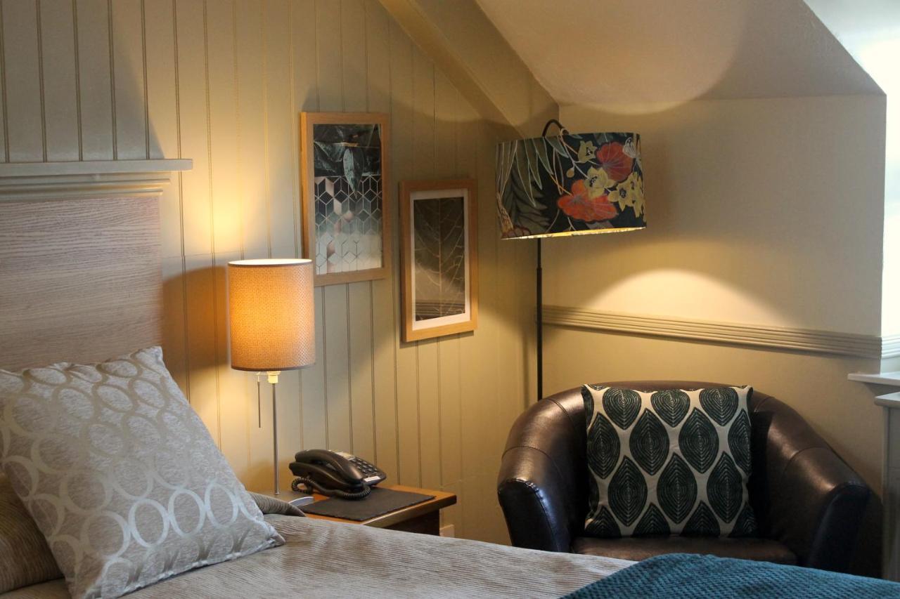Hotel The Coach House Brecon Esterno foto