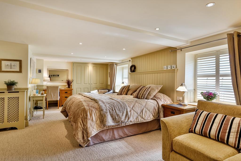 Hotel The Coach House Brecon Esterno foto