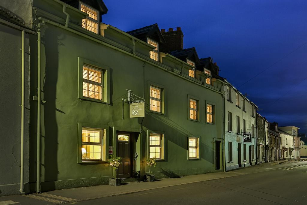 Hotel The Coach House Brecon Esterno foto