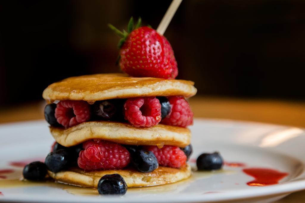 Hotel The Coach House Brecon Esterno foto