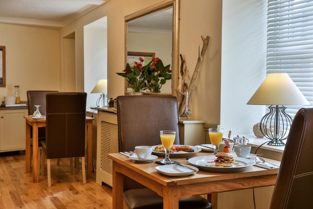 Hotel The Coach House Brecon Esterno foto