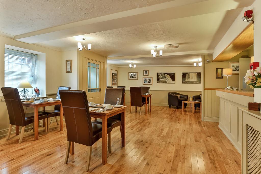 Hotel The Coach House Brecon Esterno foto