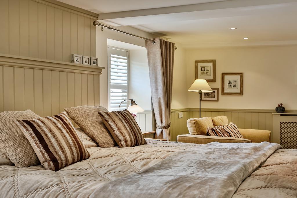 Hotel The Coach House Brecon Esterno foto