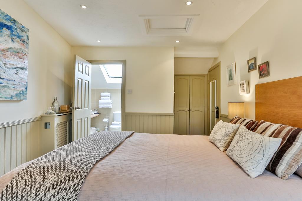 Hotel The Coach House Brecon Esterno foto