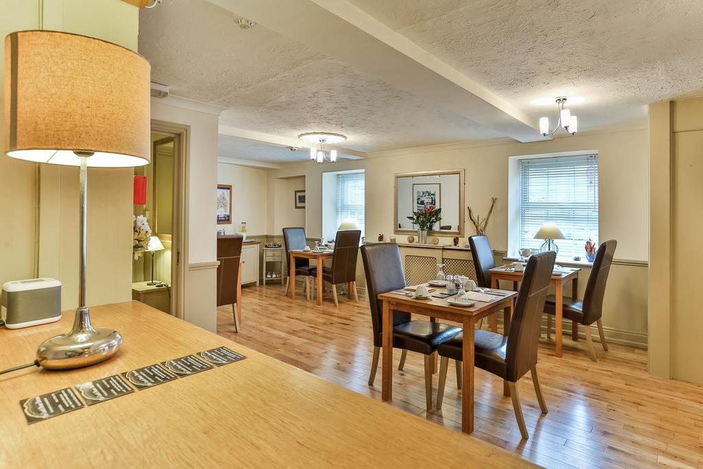 Hotel The Coach House Brecon Esterno foto