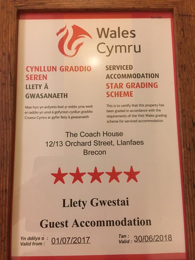 Hotel The Coach House Brecon Esterno foto
