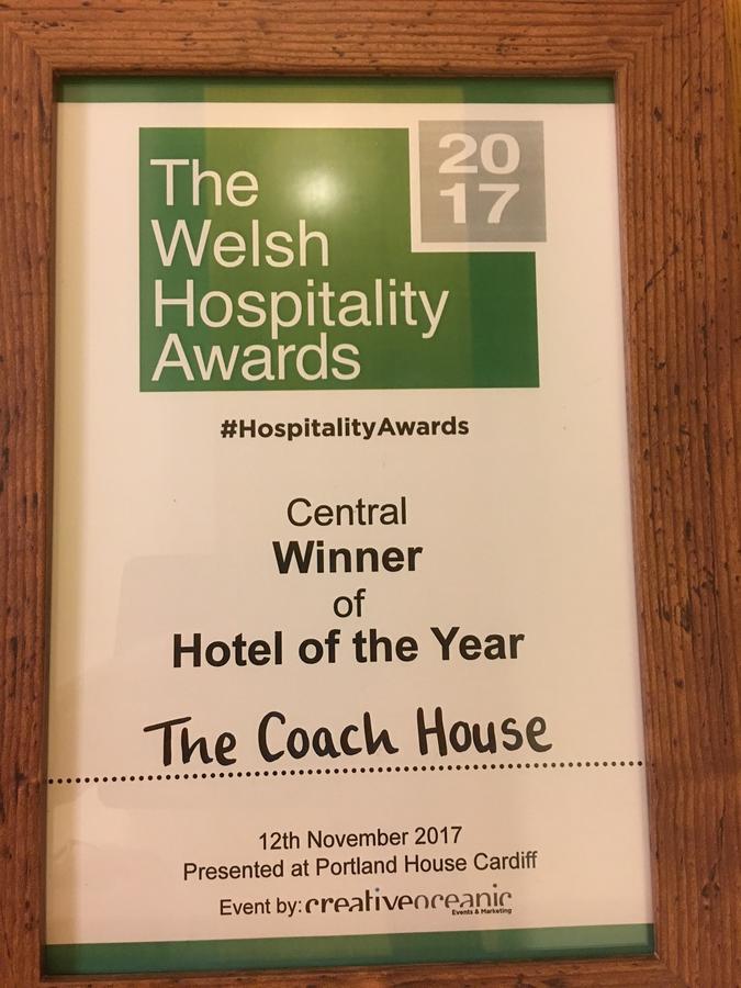 Hotel The Coach House Brecon Esterno foto